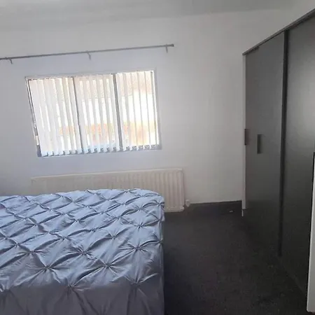 Дом отдыха Spacious 3 Bed 2 Baths Free Wifi Location Мидлсбро