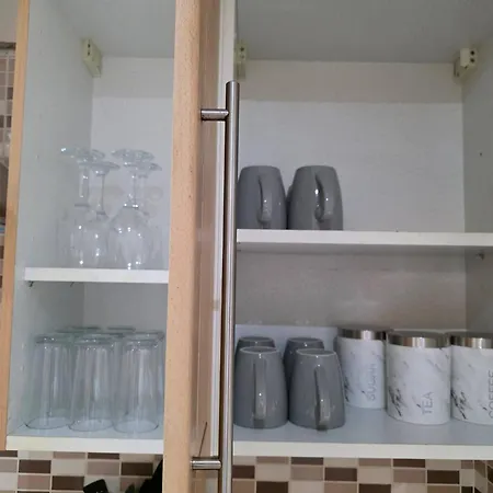 Spacious 3 Bed 2 Baths Free Wifi Location Дом отдыха